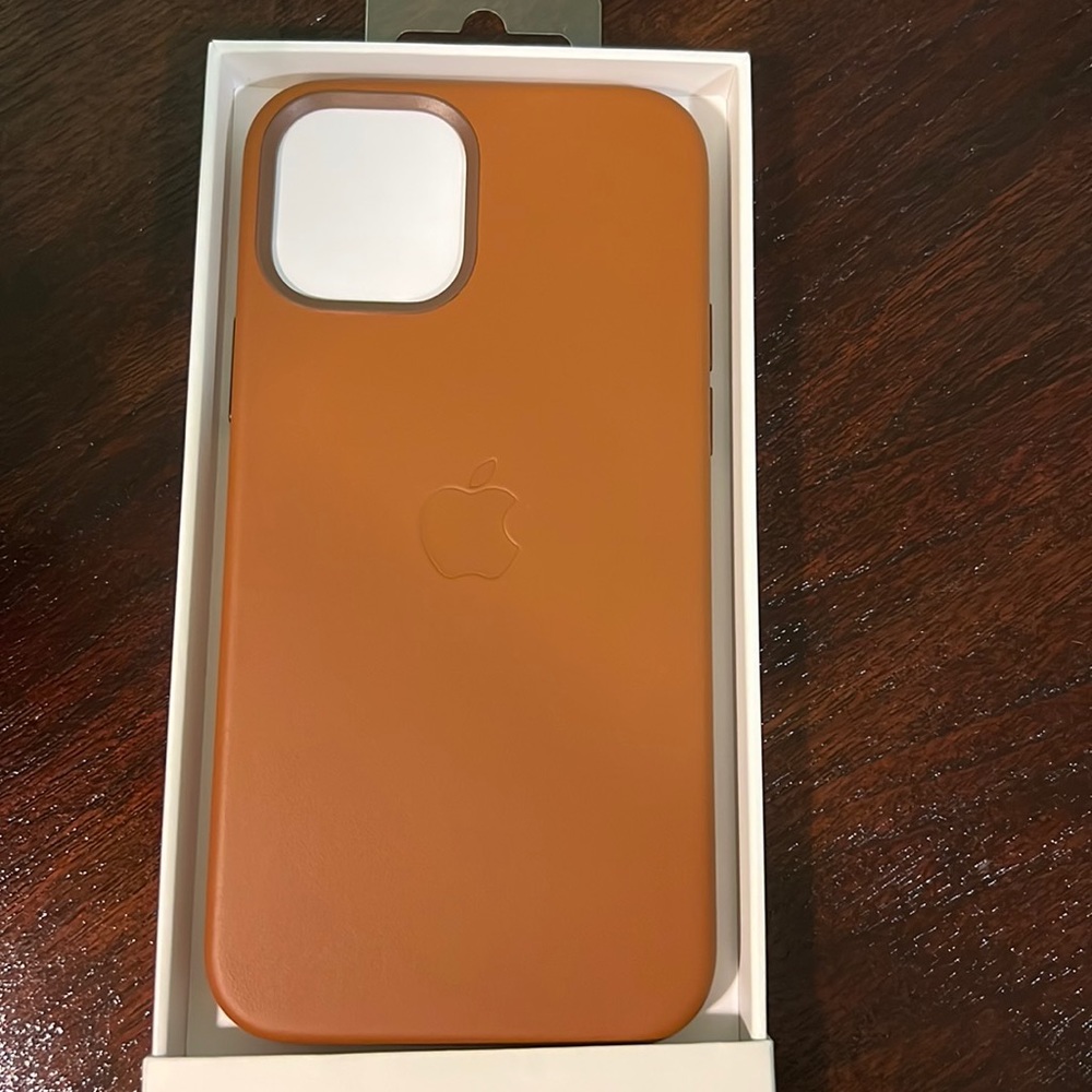 Apple iPhone 12/12 Pro Leather Case